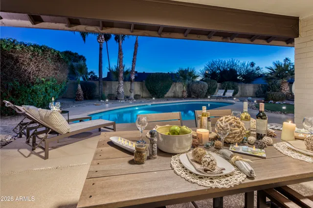 $595,000 | 301 East Muriel Drive, Phoenix, AZ 85022