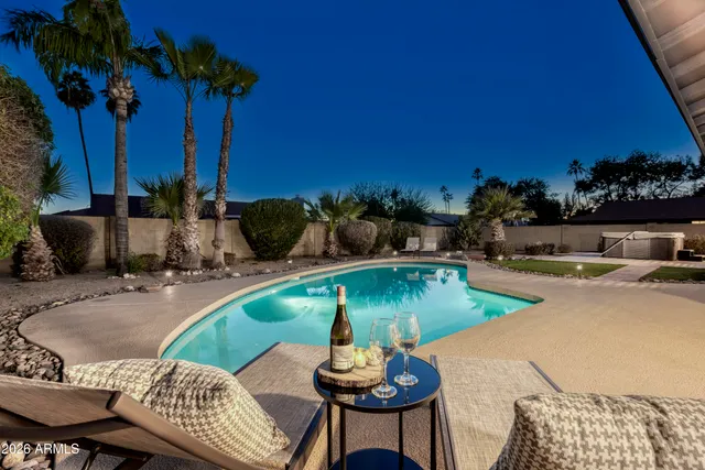 $595,000 | 301 East Muriel Drive, Phoenix, AZ 85022