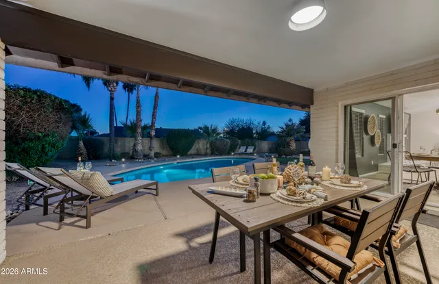 $595,000 | 301 East Muriel Drive, Phoenix, AZ 85022