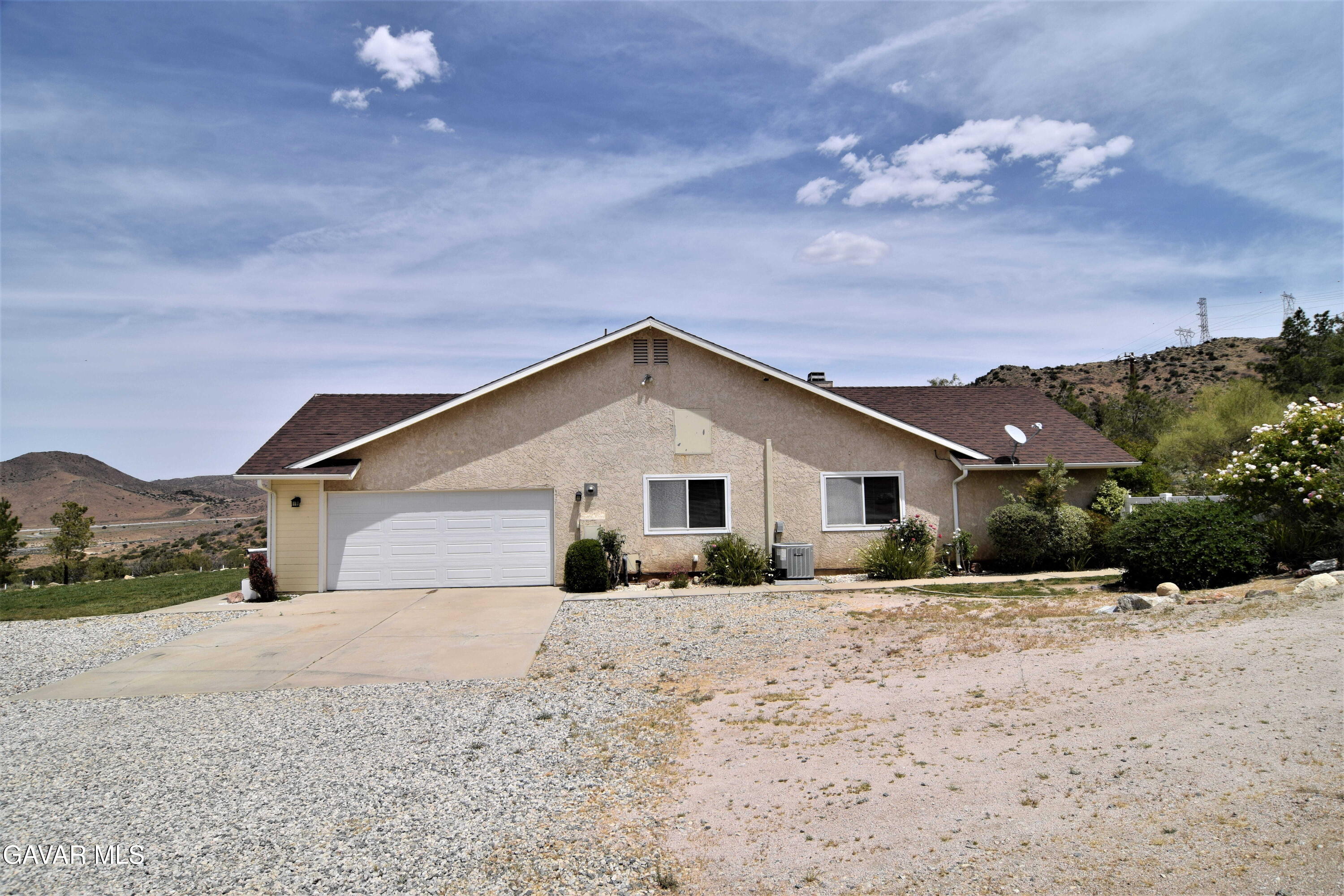 32151 Quirk Road Acton, CA 93510 - Photo 4 of 42 002