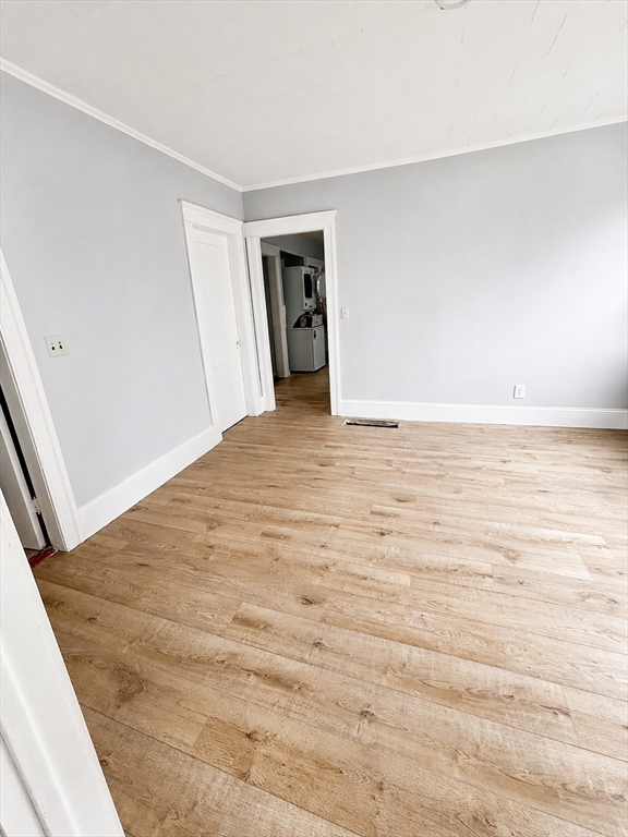 9 Winthrop Street Worcester, MA 01604 - Photo 7 of 20