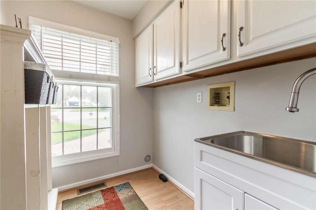 6 Brackley Circle Perinton, NY 14450 - Photo 13 of 31