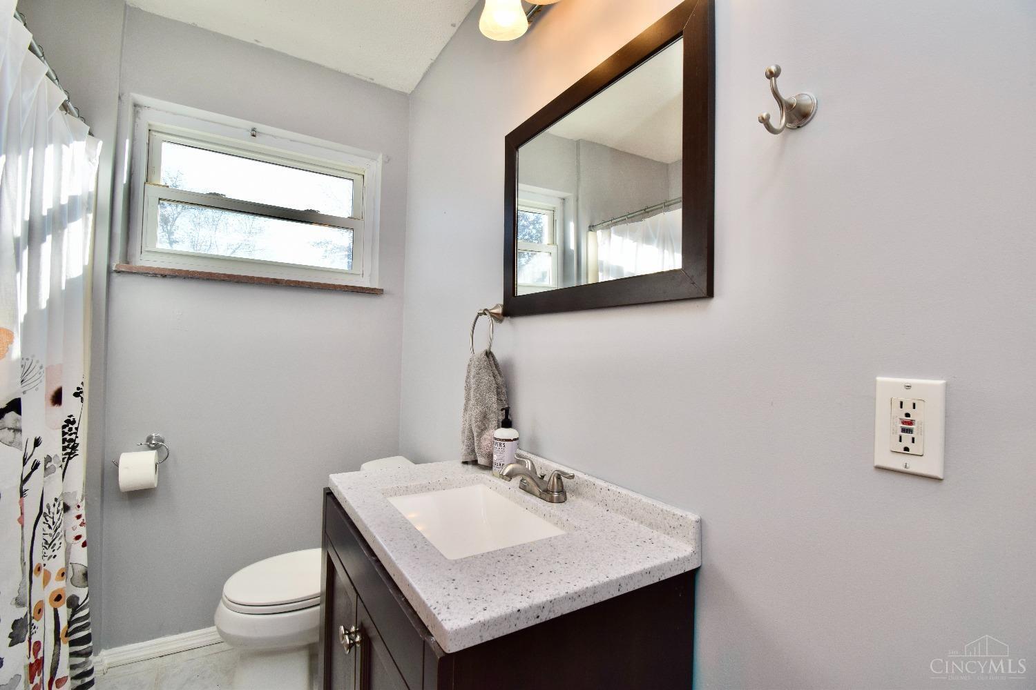 542 Rentz Place Cincinnati, OH 45238 - Photo 28 of 44