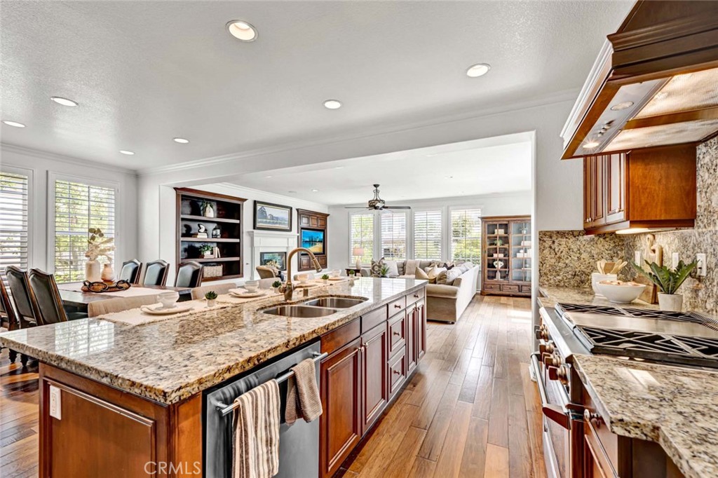 1447 Charleston Street Tustin, CA 92782 - Photo 7 of 41