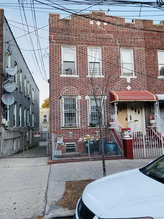 $900,000 | 1126 Ward Avenue | Soundview-Bruckner