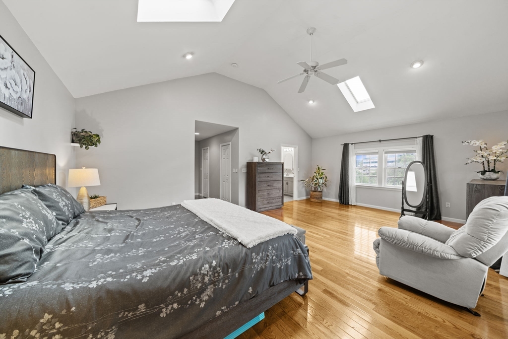 718 R Cabot Street Beverly, MA 01915 - Photo 19 of 38