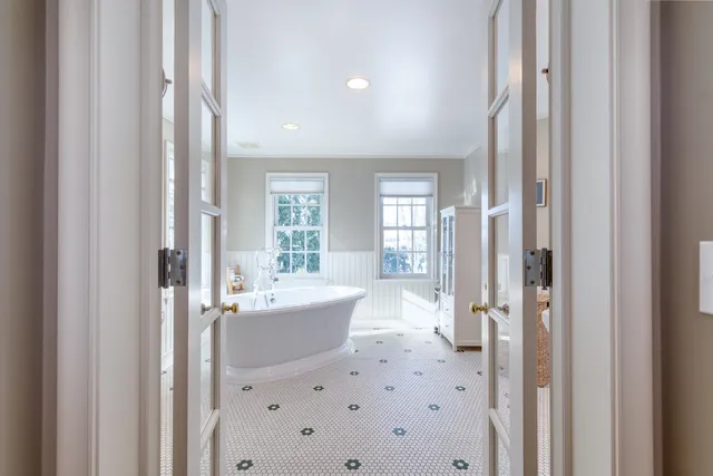 $1,000,000 | 225 Kensington Drive, Madison, WI 53704