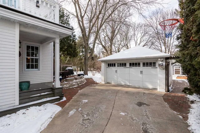 $1,000,000 | 225 Kensington Drive, Madison, WI 53704