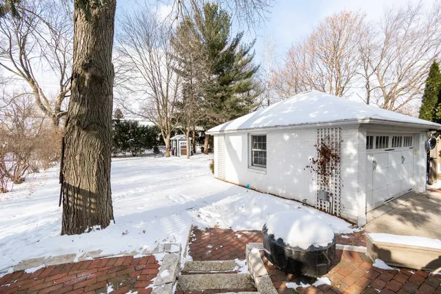 $1,000,000 | 225 Kensington Drive, Madison, WI 53704