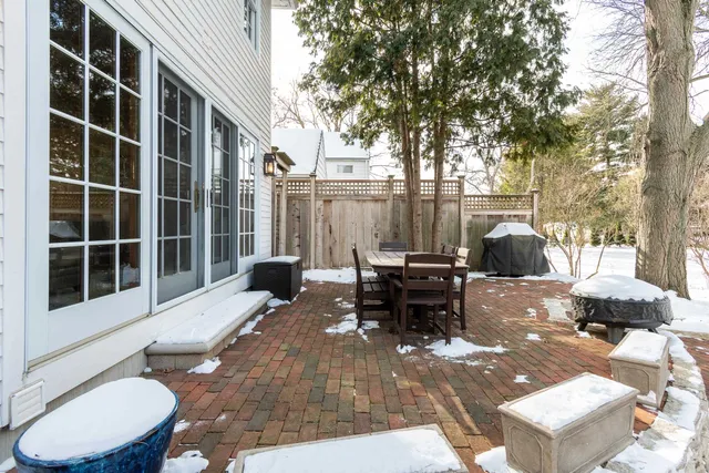 $1,000,000 | 225 Kensington Drive, Madison, WI 53704