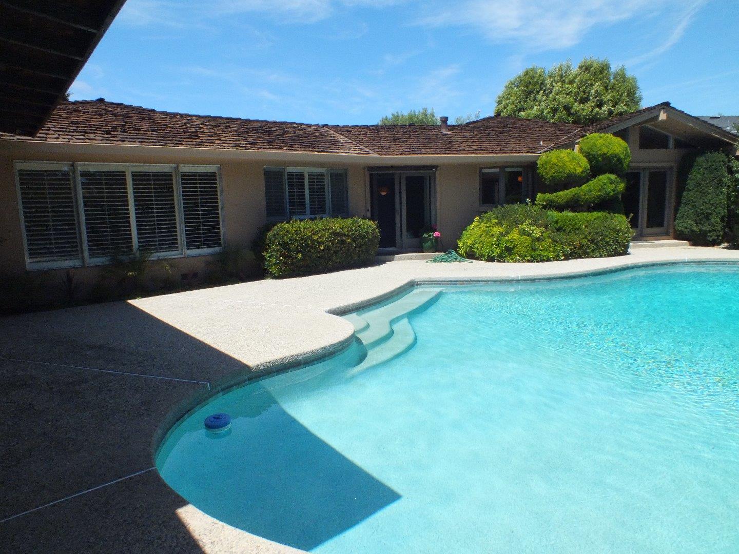 202 Rio Verde Drive Salinas, CA 93901 - Photo 35 of 35 a view of backyard with seating space