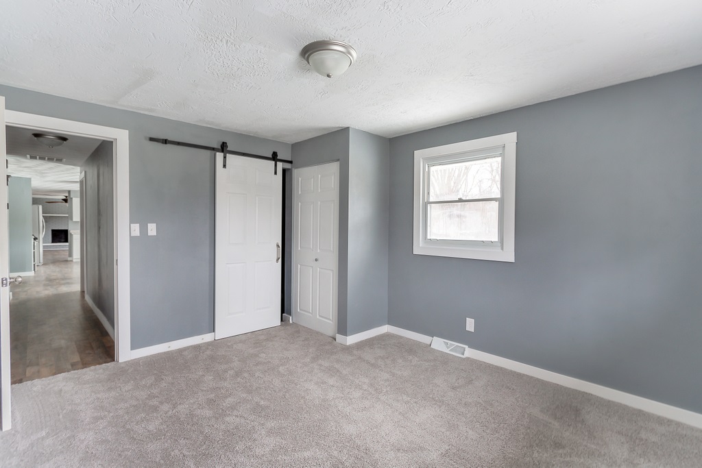 13000 West Council Road Yorktown, IN 47396 - Photo 17 of 30 Gallery Image 17
