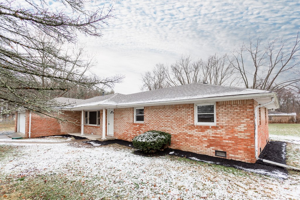 13000 West Council Road Yorktown, IN 47396 - Photo 28 of 30 Gallery Image 28