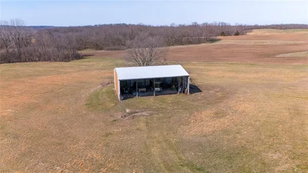 $899,000 | 15630 Hackberry Lane, Platte City, MO 64079