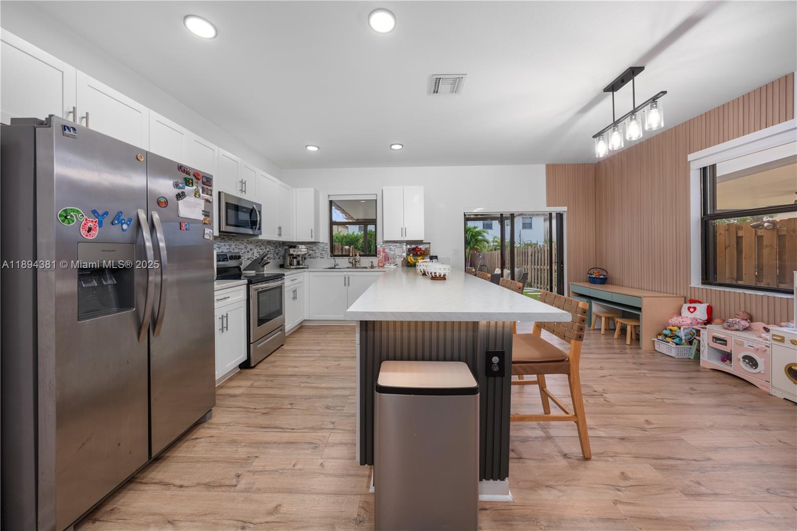 25511 Southwest 108th Court Homestead, FL 33032 - Photo 7 of 28