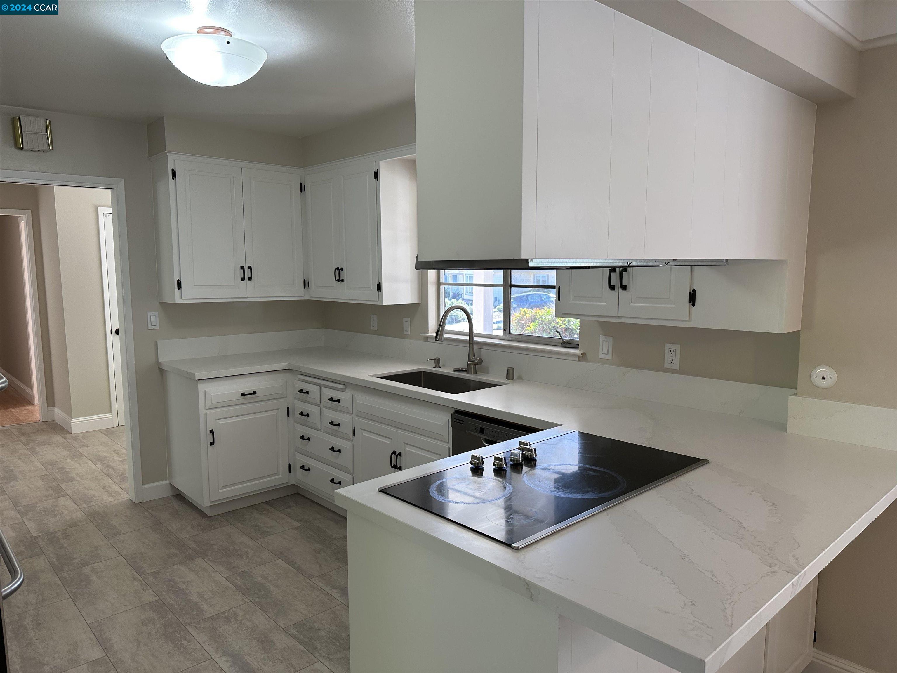 44 Lynwood Place Moraga, CA 94556 - Photo 4 of 14 a kitchen with cabinets and appliances