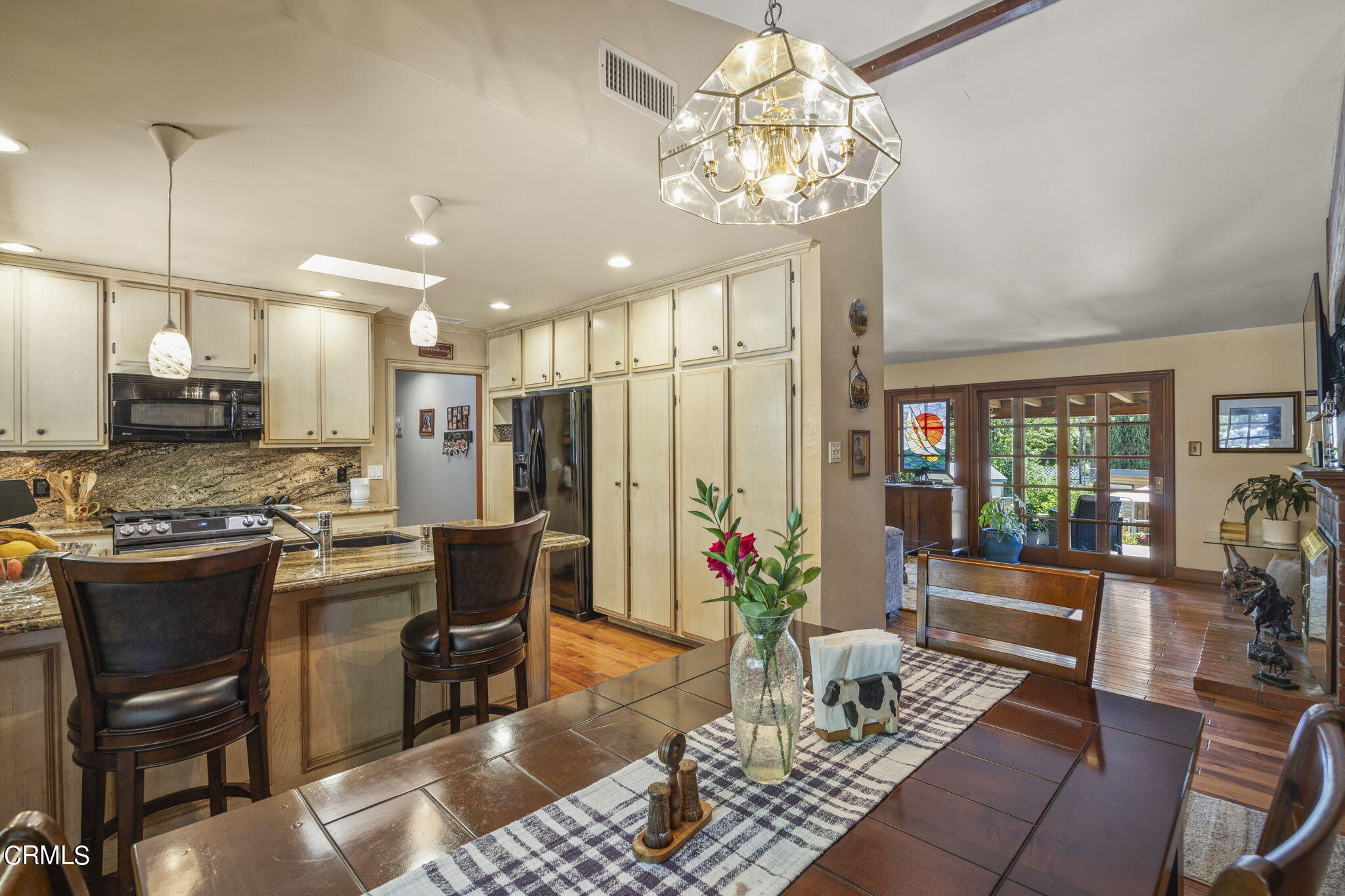 5340 Lewis Road Agoura Hills, CA 91301 - Photo 12 of 66 38-web-or-mls-Upmarketmedia_5340Lew-63