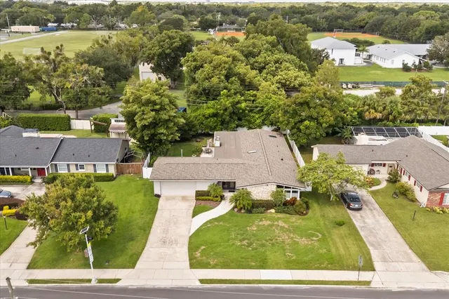 a view of a yard in front of a house