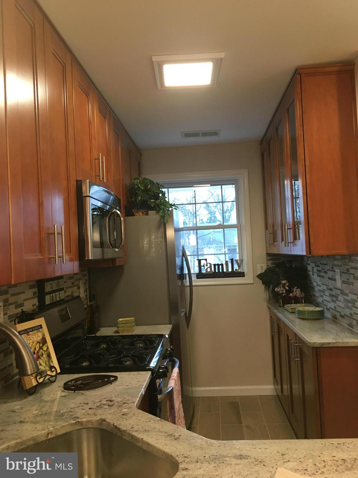 7631 Normandy Road Landover, MD 20785 - Photo 16 of 30 Kitchen