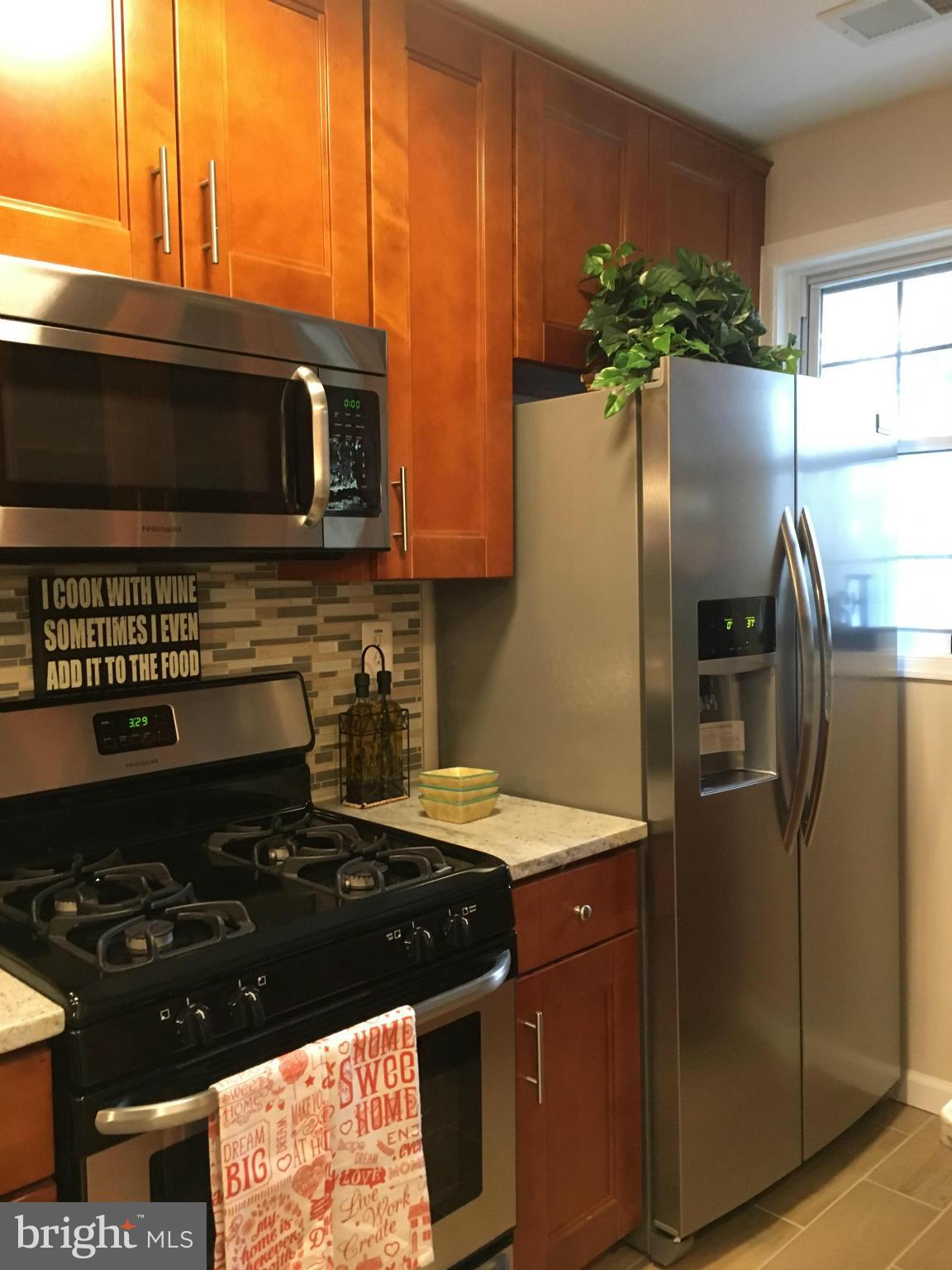 7631 Normandy Road Landover, MD 20785 - Photo 19 of 30 Kitchen