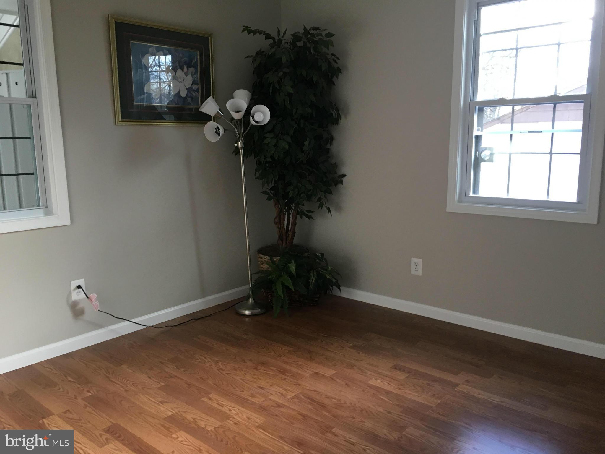 7631 Normandy Road Landover, MD 20785 - Photo 22 of 30 Bedroom (Master)
