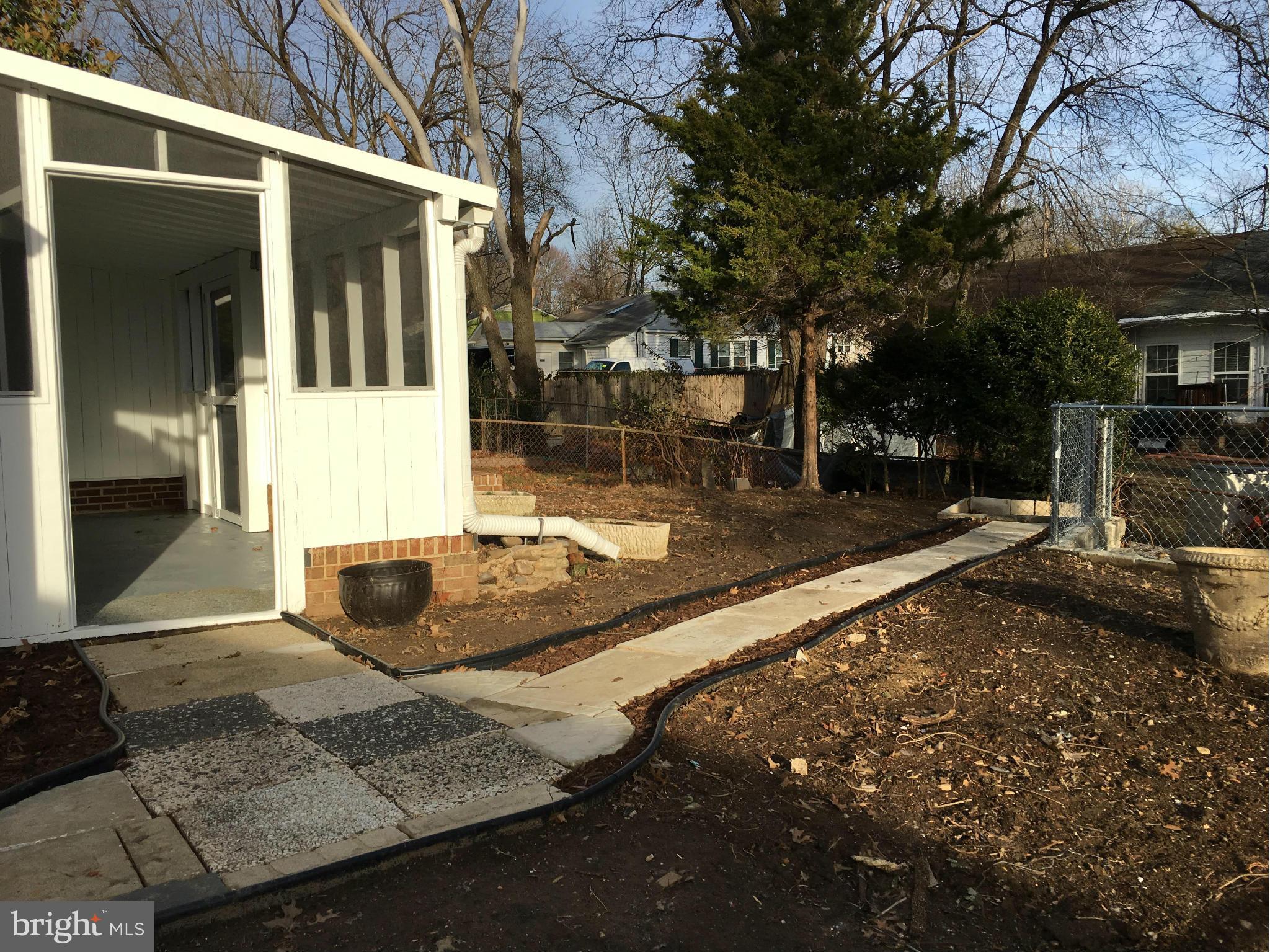 7631 Normandy Road Landover, MD 20785 - Photo 28 of 30 SIDE YARD