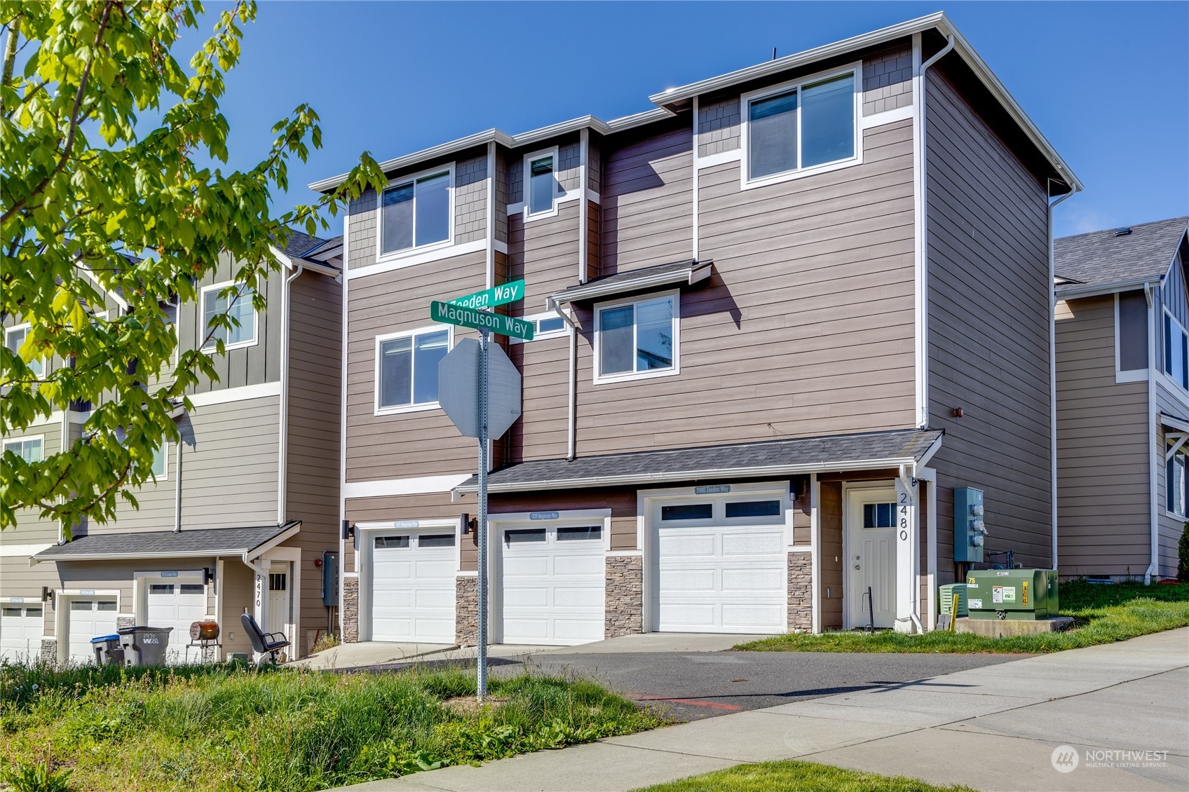 2480 Zeeden Way Bremerton, WA 98310 - Photo 1 of 22 Gallery Image 1