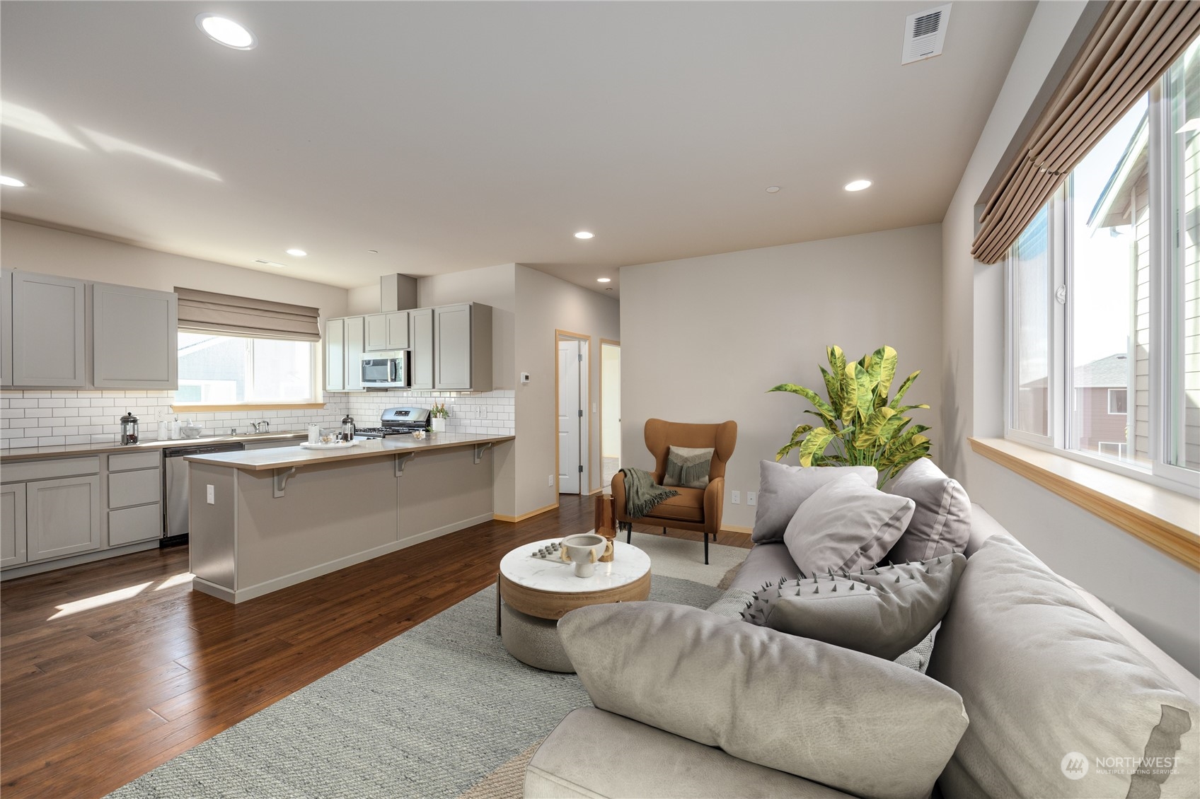 2480 Zeeden Way Bremerton, WA 98310 - Photo 3 of 22 Gallery Image 3