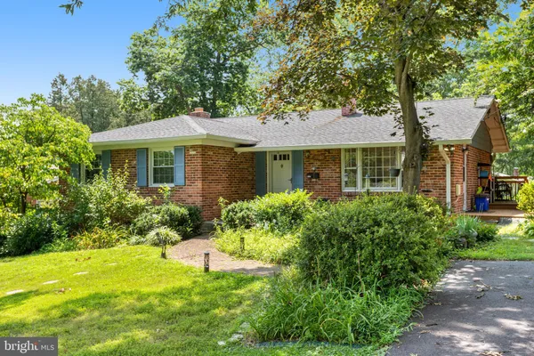 $4,100 | 11802 Enid Drive, Potomac, MD 20854