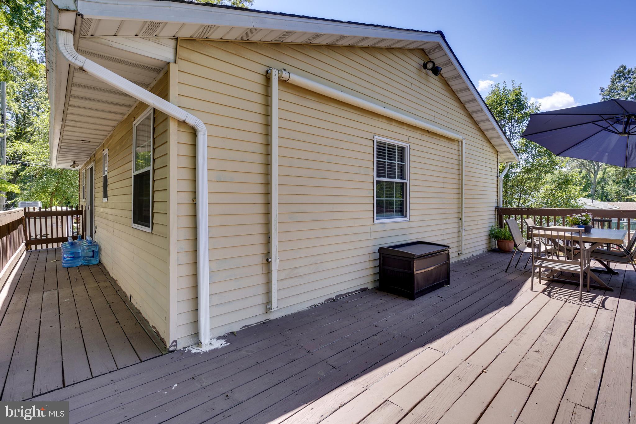 324 Cambridge Road Pasadena, MD 21122 - Photo 2 of 30 Gallery Image 2