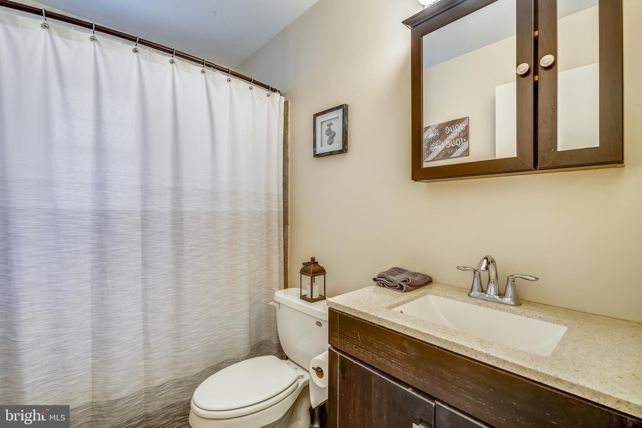 324 Cambridge Road Pasadena, MD 21122 - Photo 15 of 30 Gallery Image 15