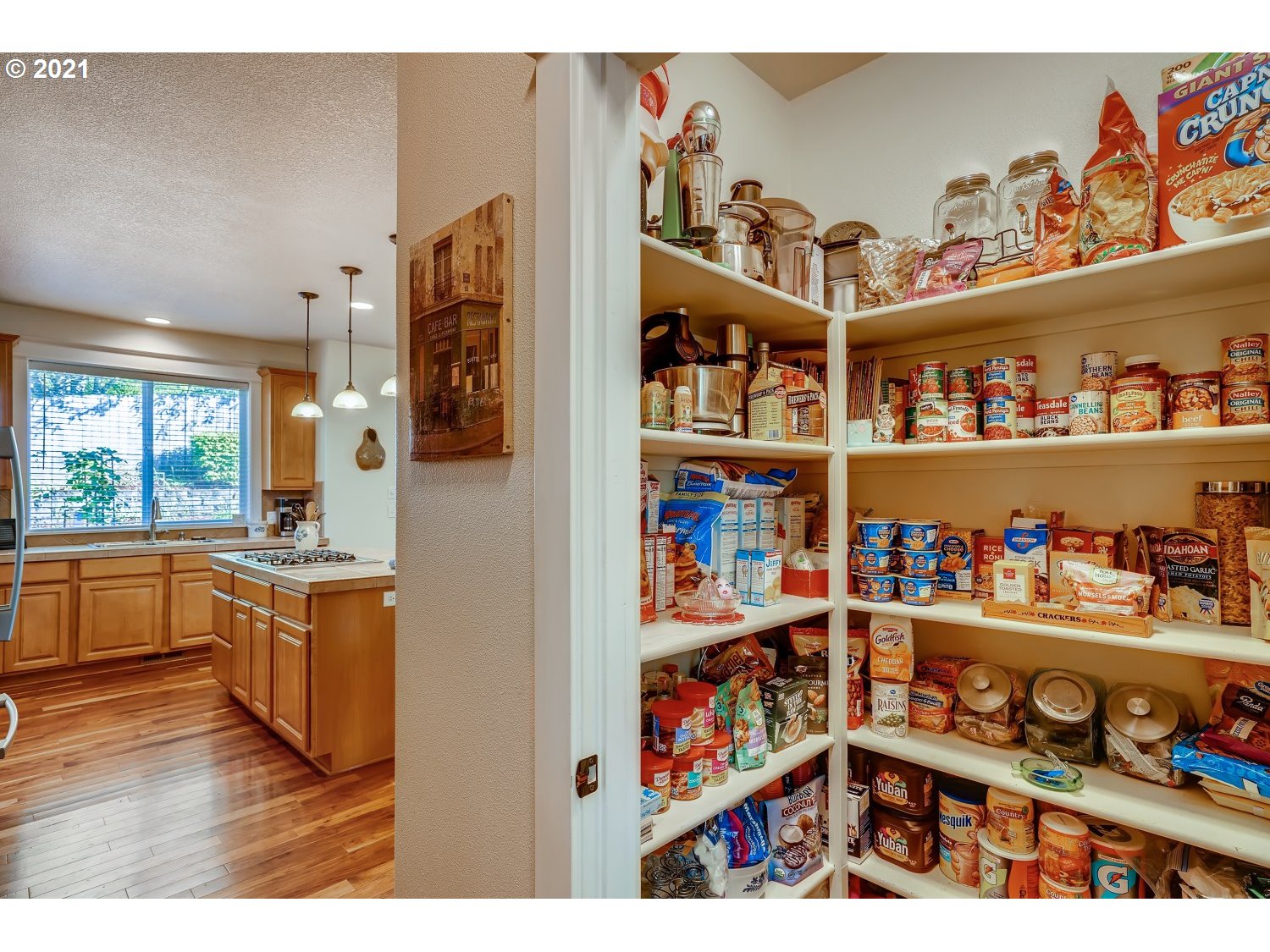 35257 Juniper Drive St. Helens, OR 97051 - Photo 13 of 27 a open kitchen with lots of wooden furniture