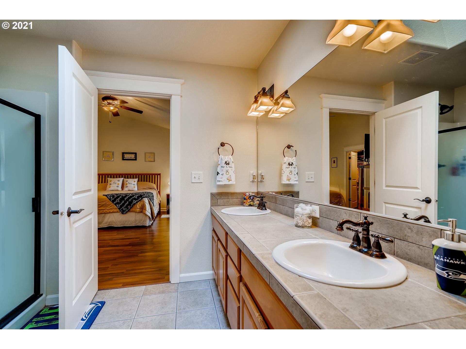 35257 Juniper Drive St. Helens, OR 97051 - Photo 18 of 27 a en suite bathroom with a sink double vanity