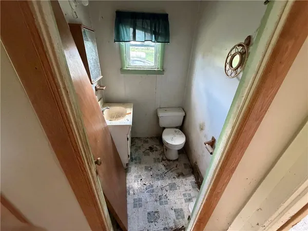 $54,900 | 130 Carr Avenue, New Salem, PA 15468