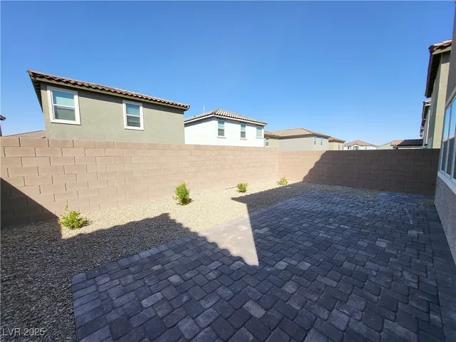 $2,350 | 8162 Seminario Avenue, Las Vegas, NV 89113