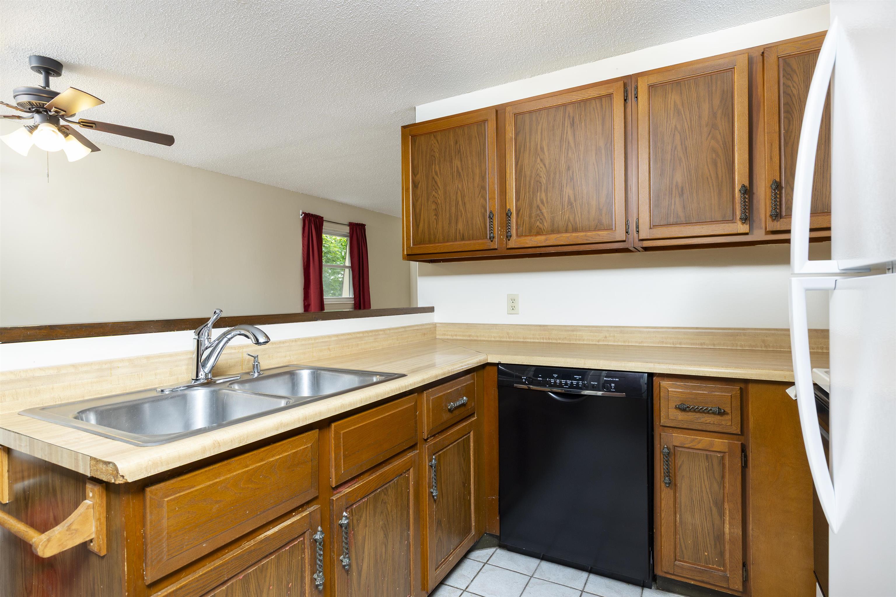 35 Seminary Hill Road, Unit 14B Lebanon, NH 03784 - Photo 6 of 24 Gallery Image 6