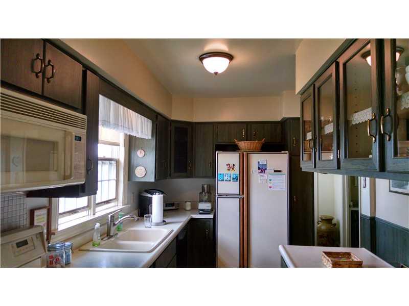 2742 Ridge Rd Extension Economy, PA 15005 - Photo 12 of 25 Kitchen.