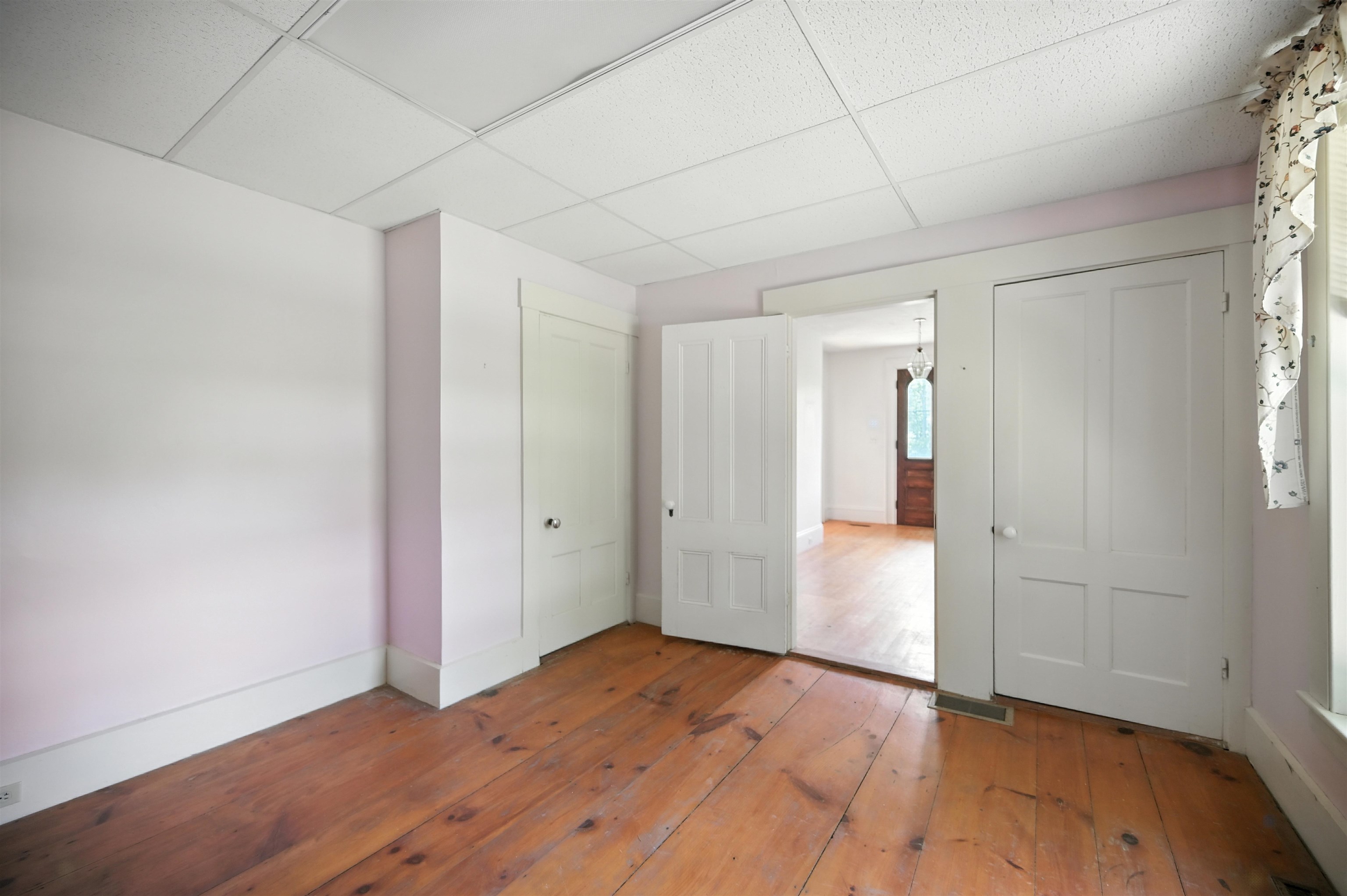 36 Chester Street Chester, NH 03036 - Photo 19 of 43 Gallery Image 19