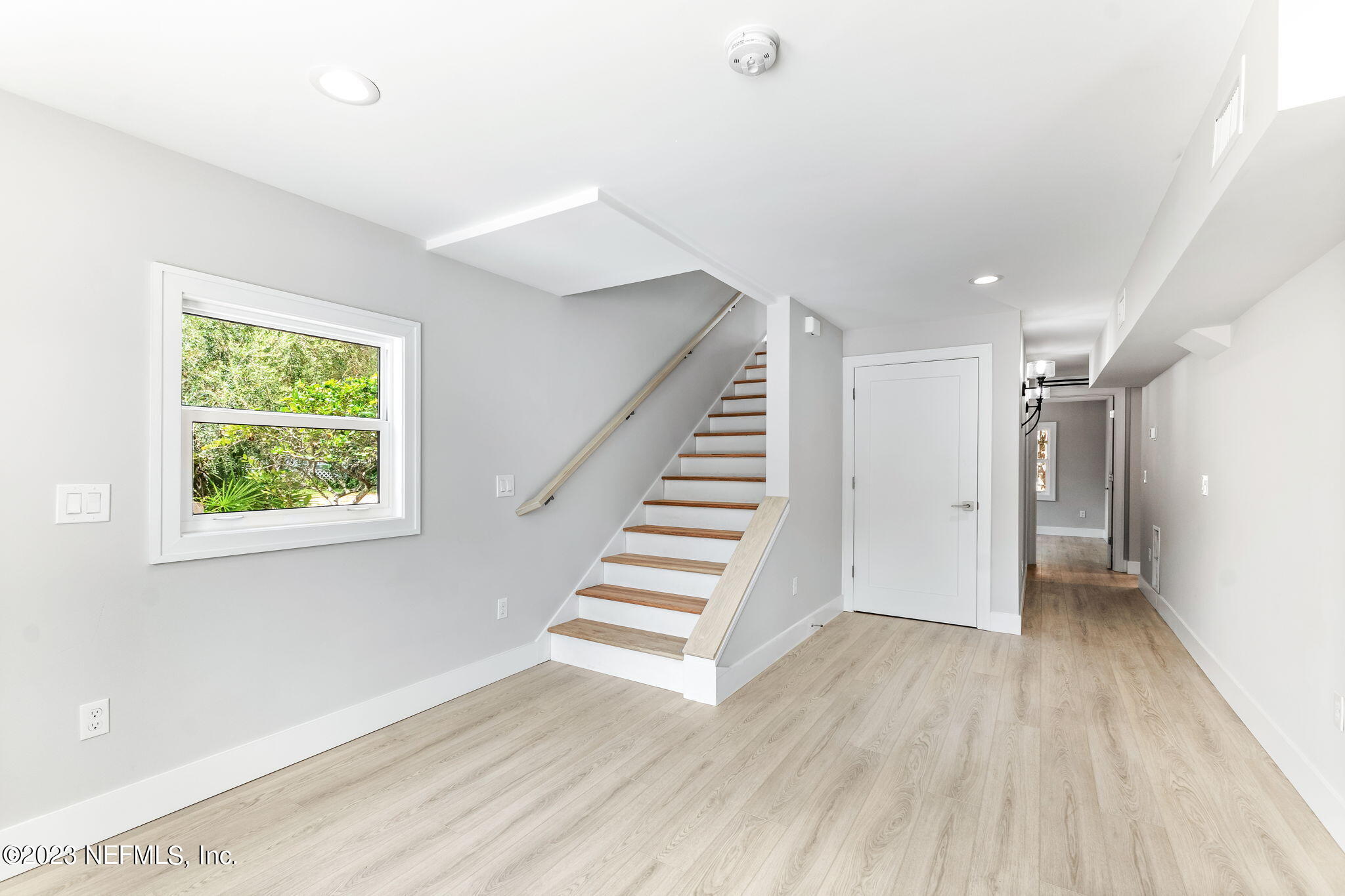 5348 Pelican Way St. Augustine, FL 32080 - Photo 18 of 58 a view of entryway with wooden floor