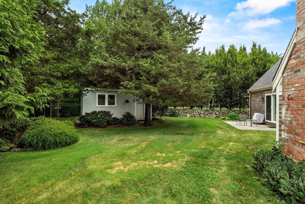 103 Howland Road Westport, MA 02790 - Photo 5 of 35