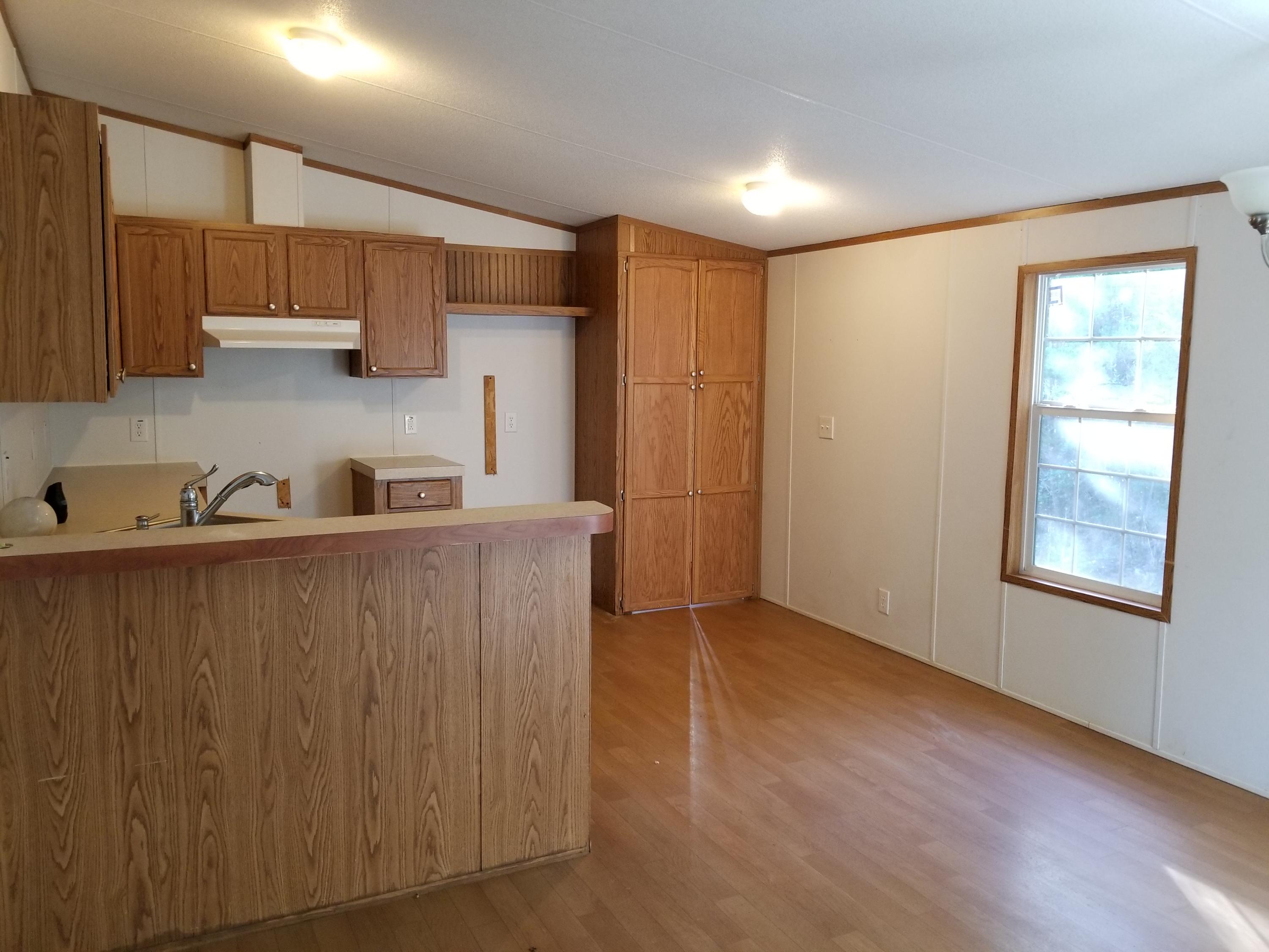 5352 Stewartsville Road Moneta, VA 24121 - Photo 16 of 21 Spacious Kitchen