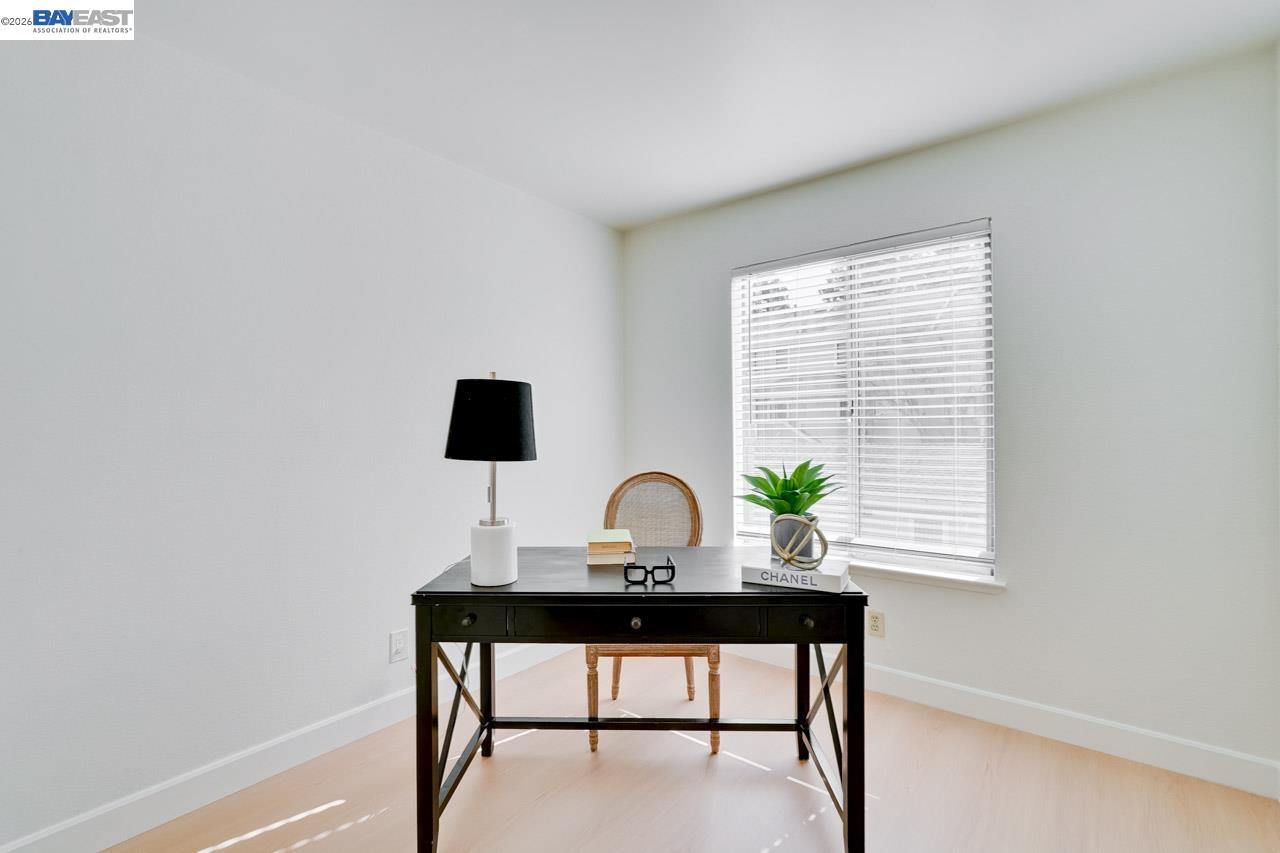2709 Oak Road, Unit G Walnut Creek, CA 94597 - Photo 18 of 24