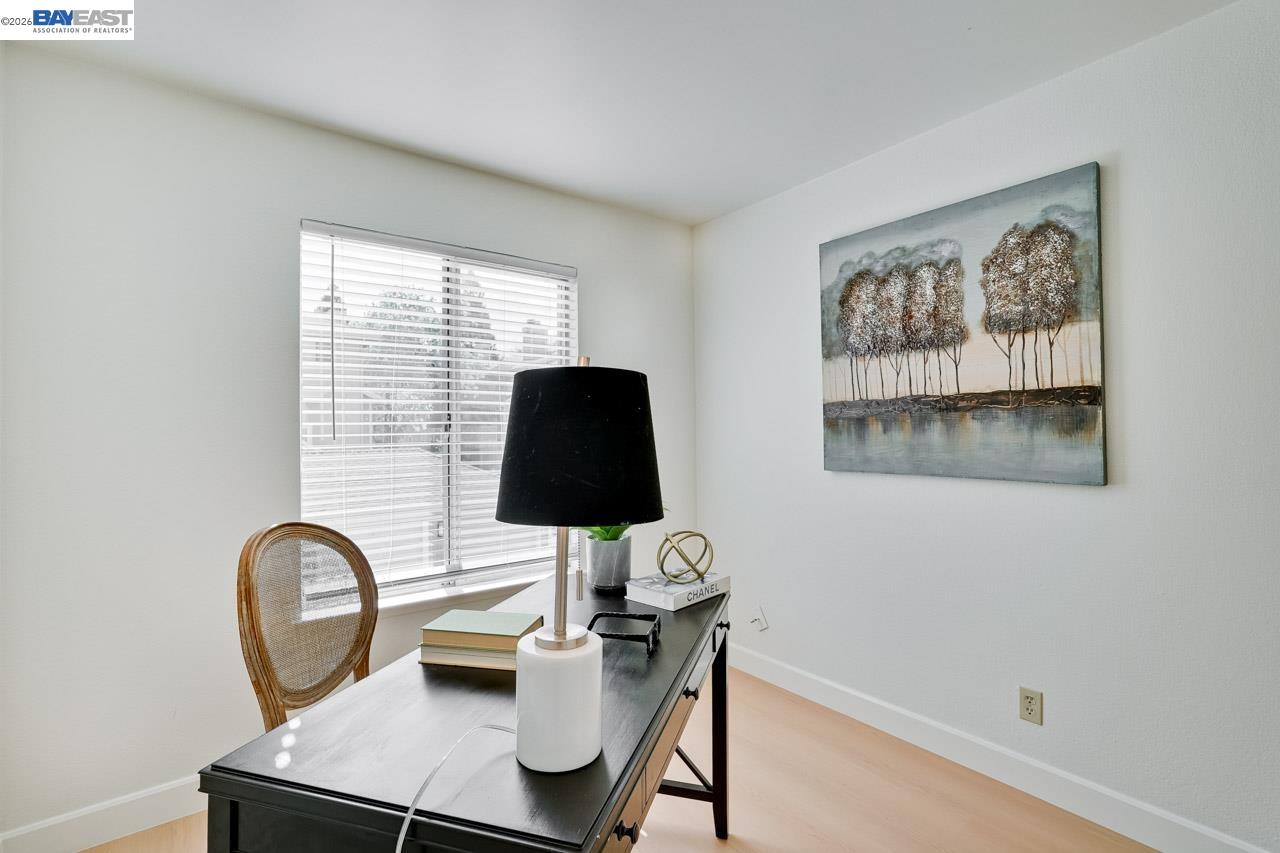 2709 Oak Road, Unit G Walnut Creek, CA 94597 - Photo 19 of 24