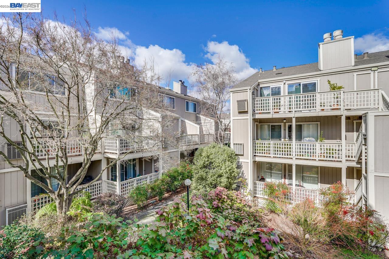 2709 Oak Road, Unit G Walnut Creek, CA 94597 - Photo 20 of 24