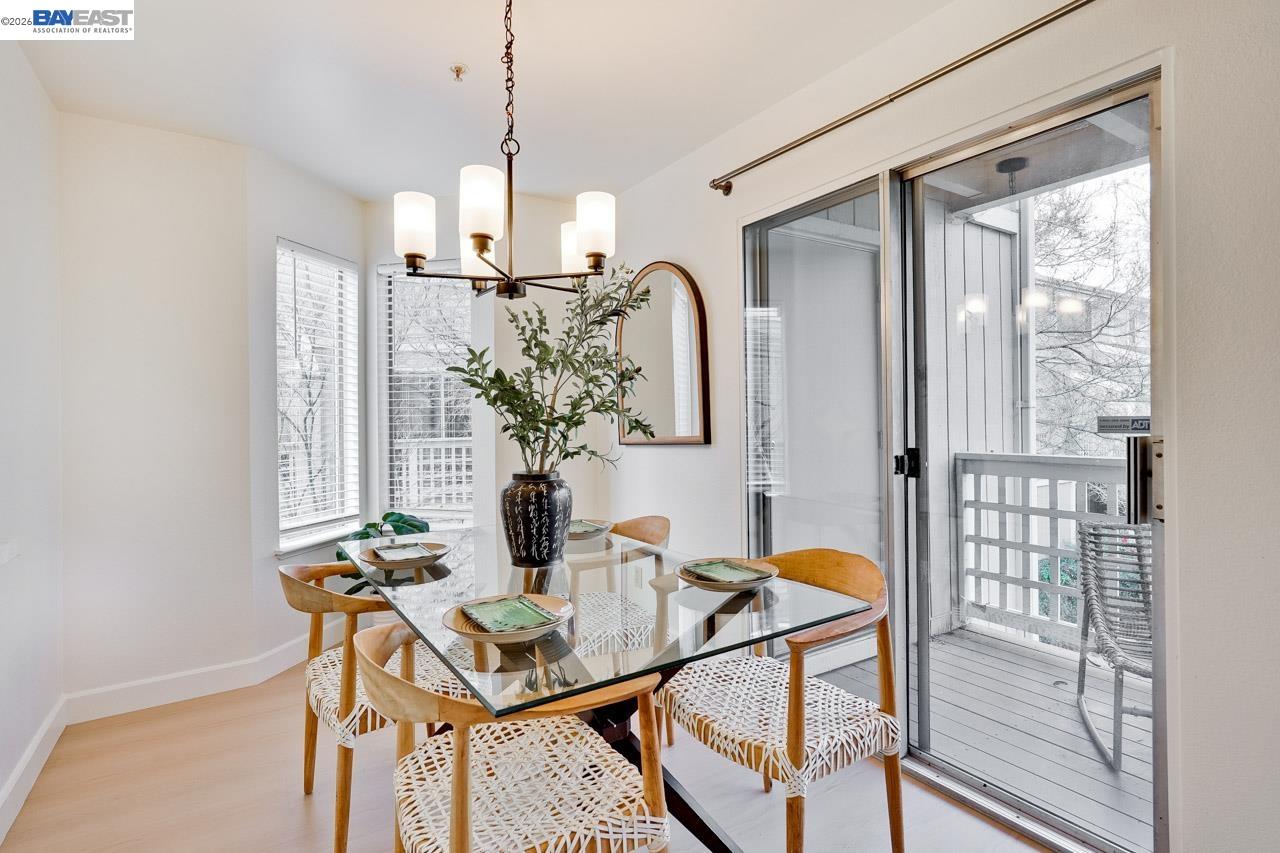 2709 Oak Road, Unit G Walnut Creek, CA 94597 - Photo 5 of 24