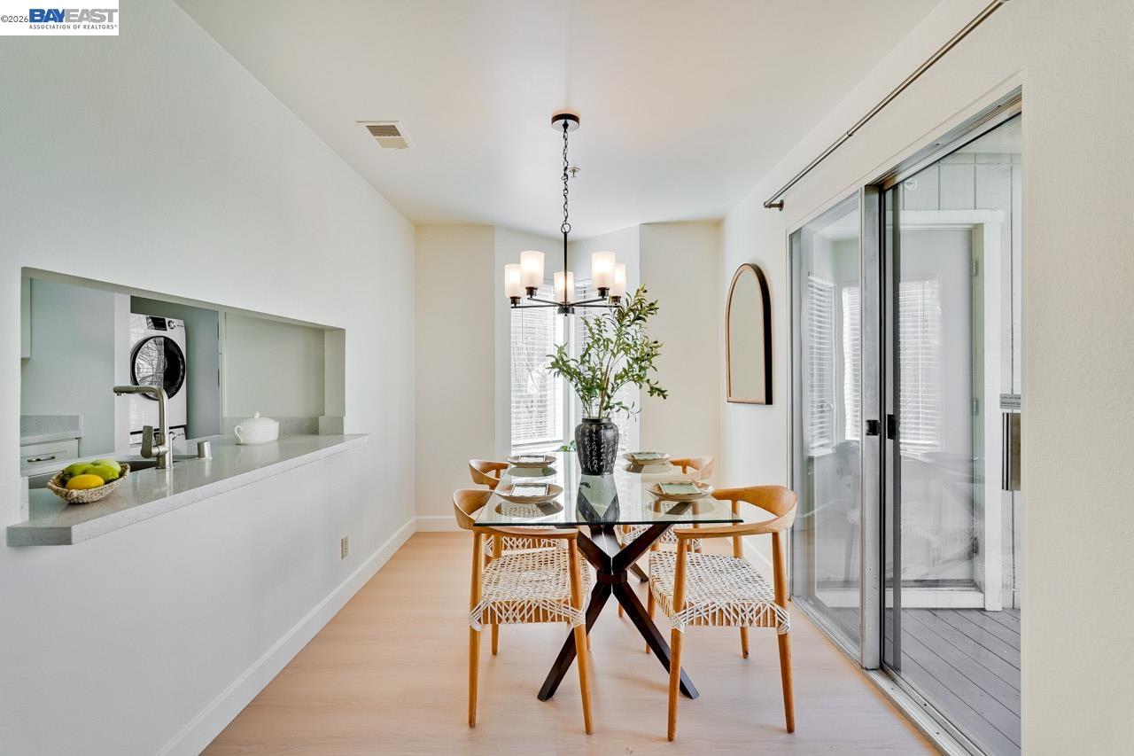 2709 Oak Road, Unit G Walnut Creek, CA 94597 - Photo 8 of 24