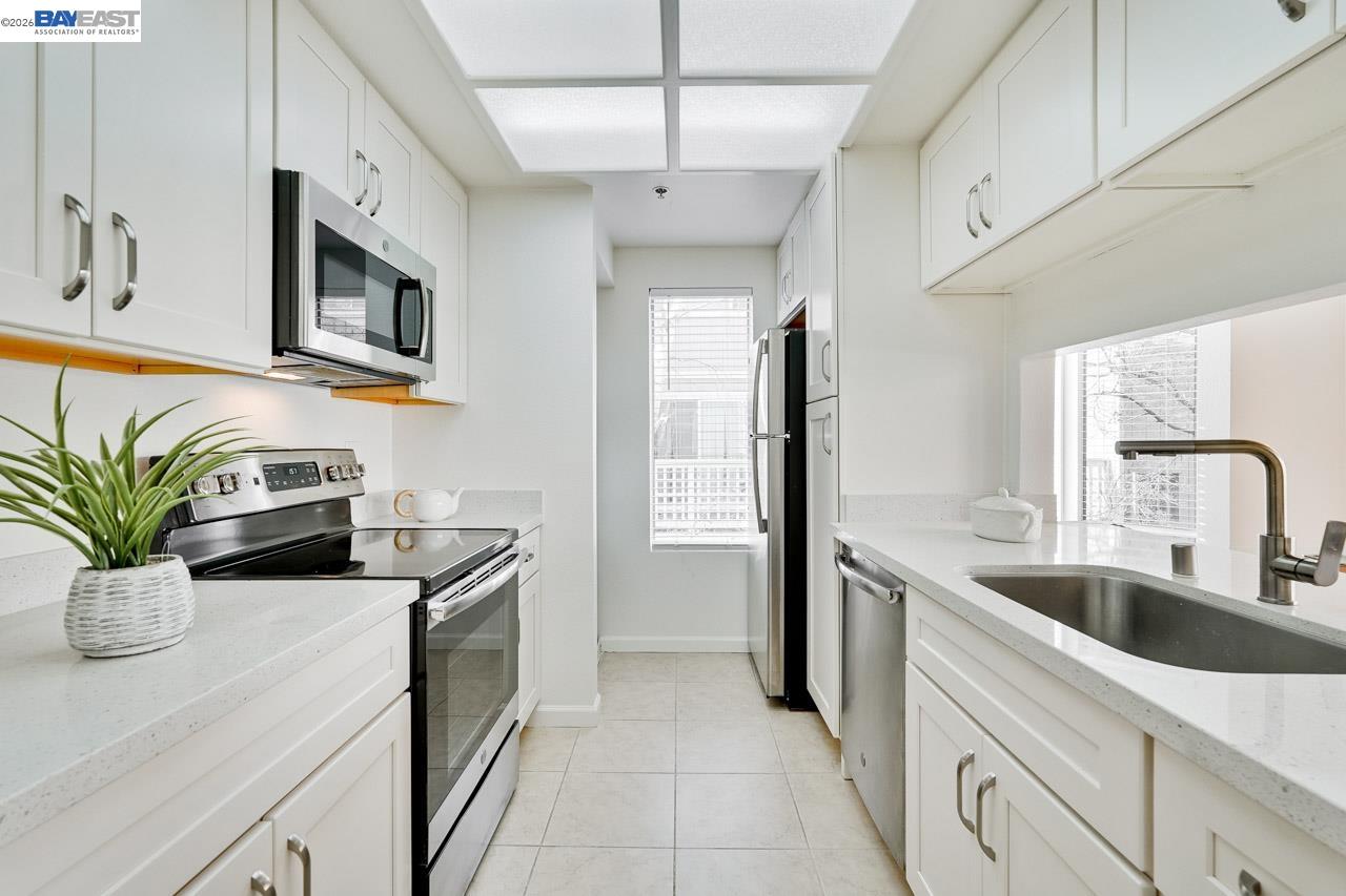 2709 Oak Road, Unit G Walnut Creek, CA 94597 - Photo 9 of 24