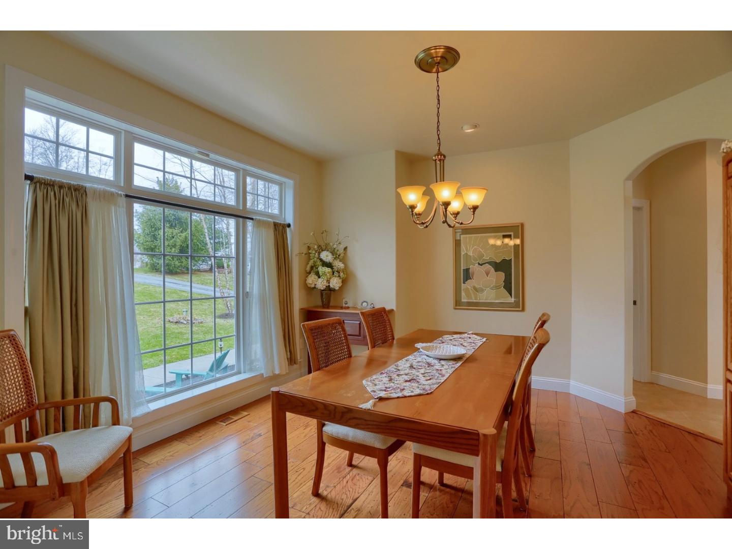 156 Overlook Road Morgantown, PA 19543 - Photo 4 of 24 Dining Room