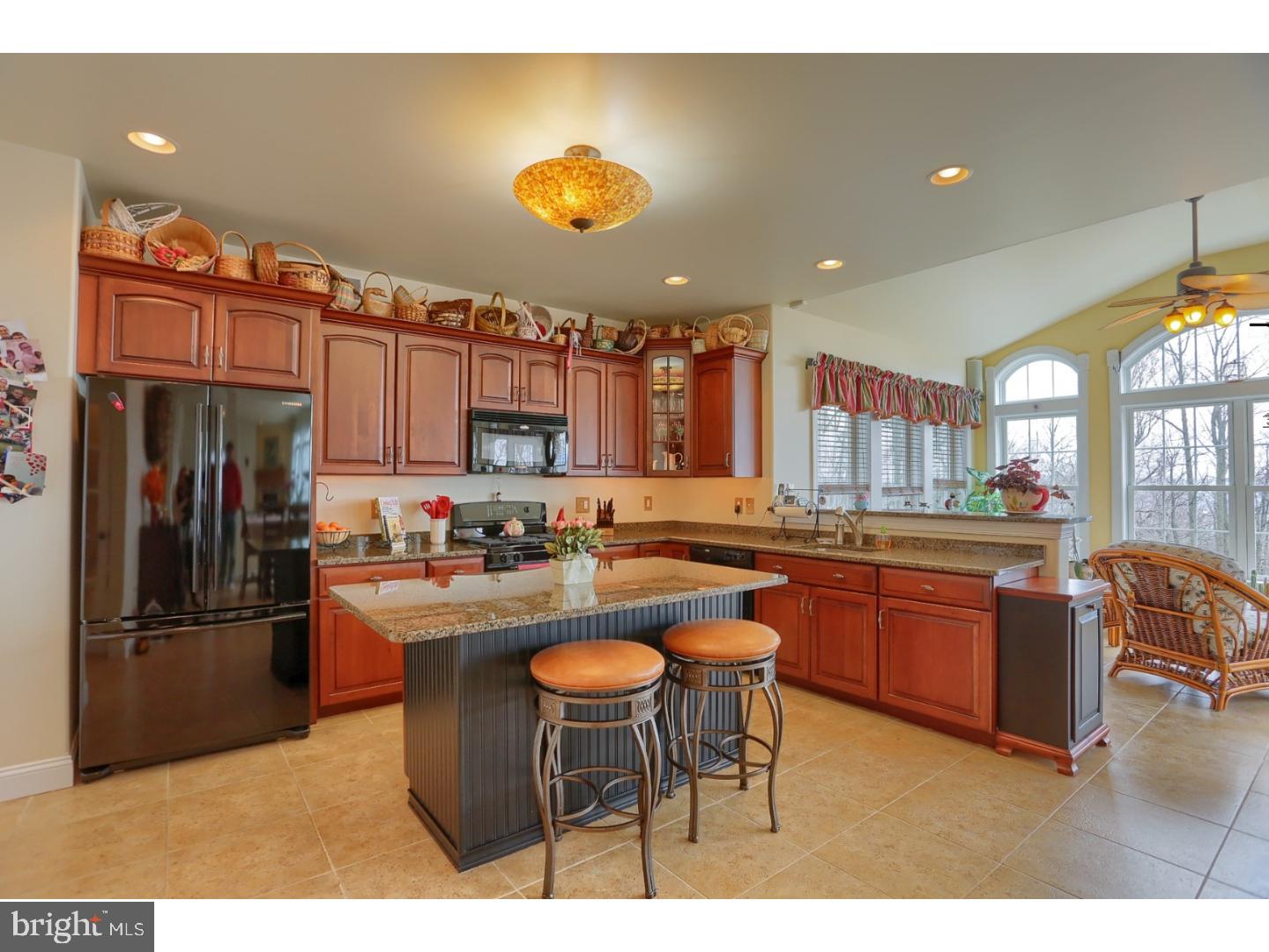 156 Overlook Road Morgantown, PA 19543 - Photo 6 of 24 Kitchen