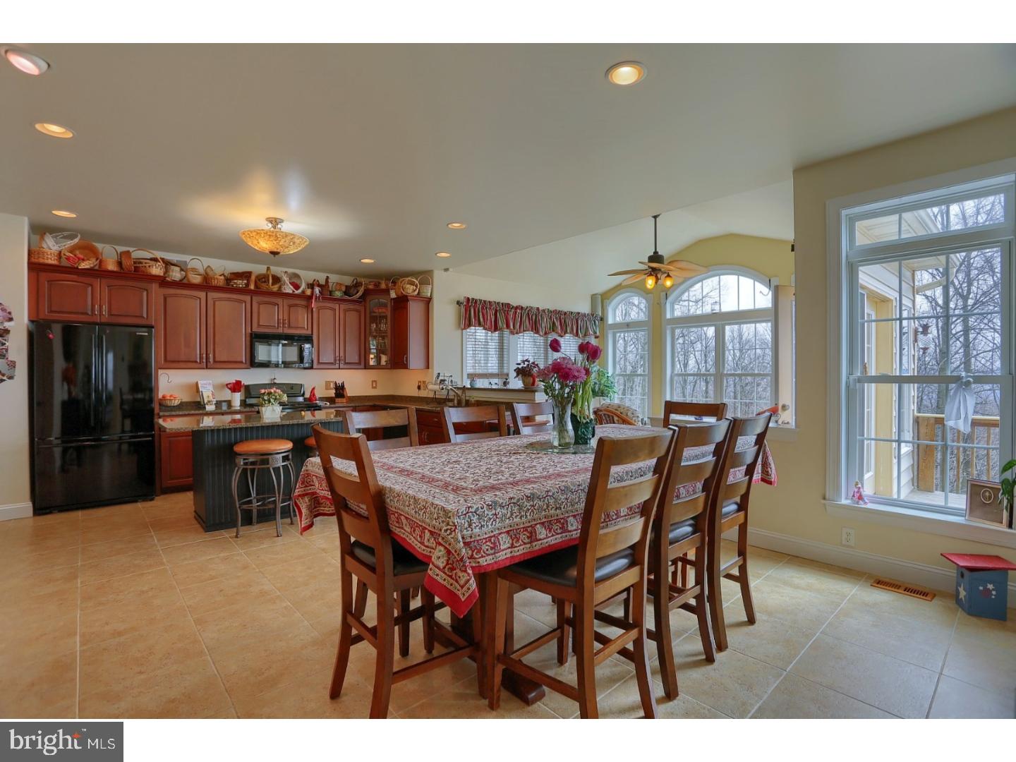 156 Overlook Road Morgantown, PA 19543 - Photo 10 of 24 Breakfast Room